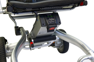 CARROZZINA ELETTRONICA PIEGHEVOLE CON BATTERIA AL LITIO INSERITA