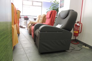 Esposizione-poltrone-relax-nella-rinnovata-e-ampliata-sede-di-Corso-Vercelli-a-Torino-04