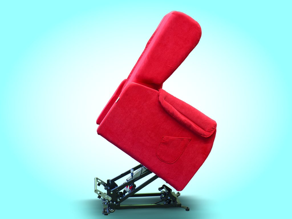POLTRONA ANZIANI RECLINABILE ALZATA ASSISTITA ROLLER SYSTEM