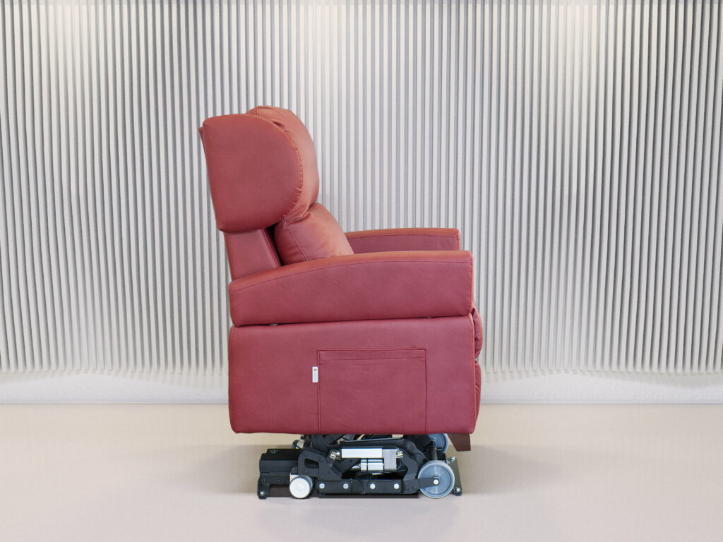 POLTRONA DISABILI ANZIANI MULTIFUNZIONALE ELEVATA 25 CM