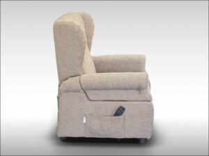 POLTRONA XL DISABILI ANZIANI TUTTA CHIUSA