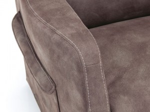 POLTRONE DESIGN RELAX CURA DETTAGLIO