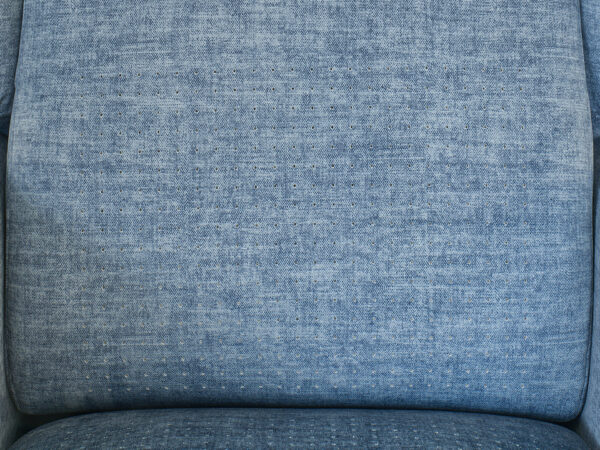 SCHIENALE CON TESSUTO MICRO FORATO POLTRONA VENTILATA PER ANZIANI