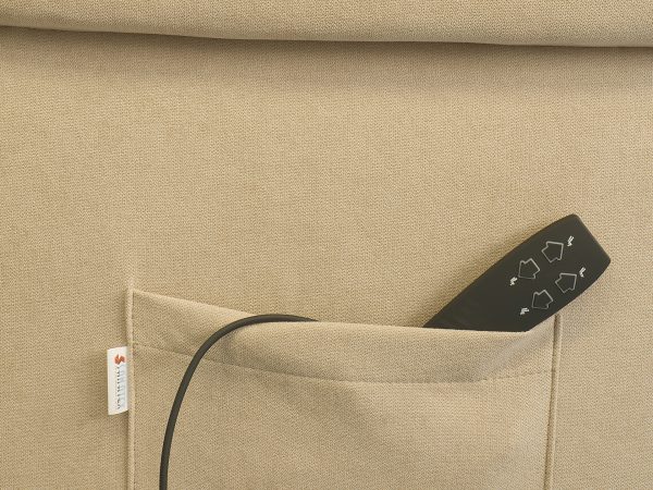 filocomando nella tasca laterale della poltrona relax ventilata