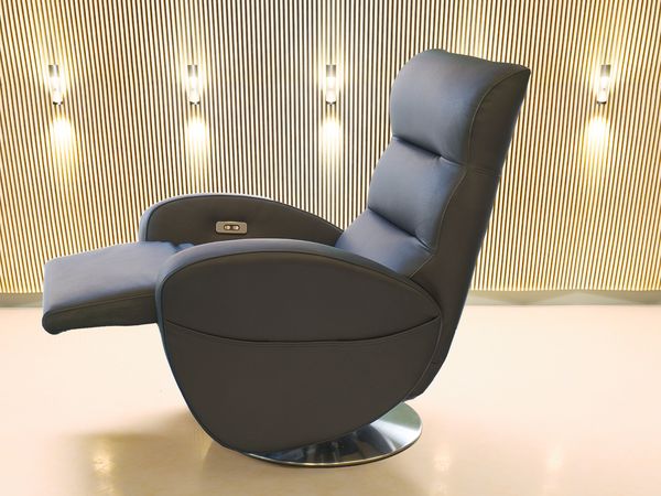poltrona relax design due motori posizione tv lettura