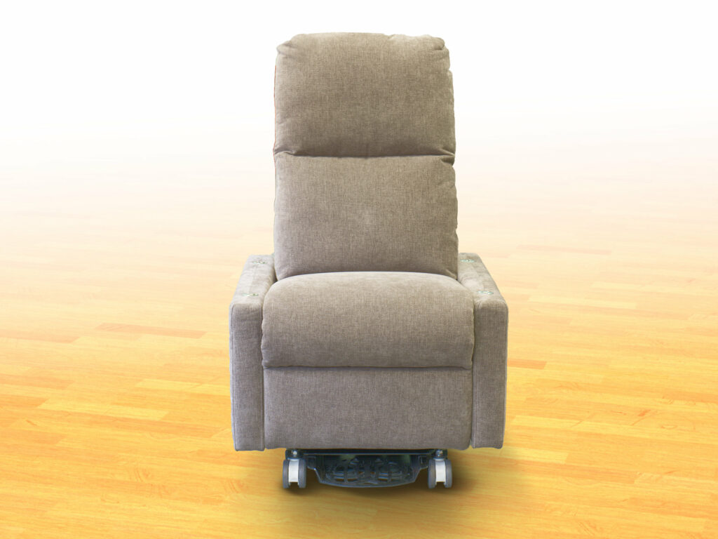 poltrona relax robotica disabili e anziani senza appoggiatesta e braccioli staccabili