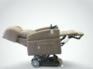 poltrona relax robotica disabili elevazione verticale automatica in posizione zero gravity