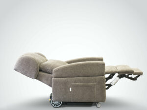 poltrona relax robotica disabili in posizione automatica zero gravity