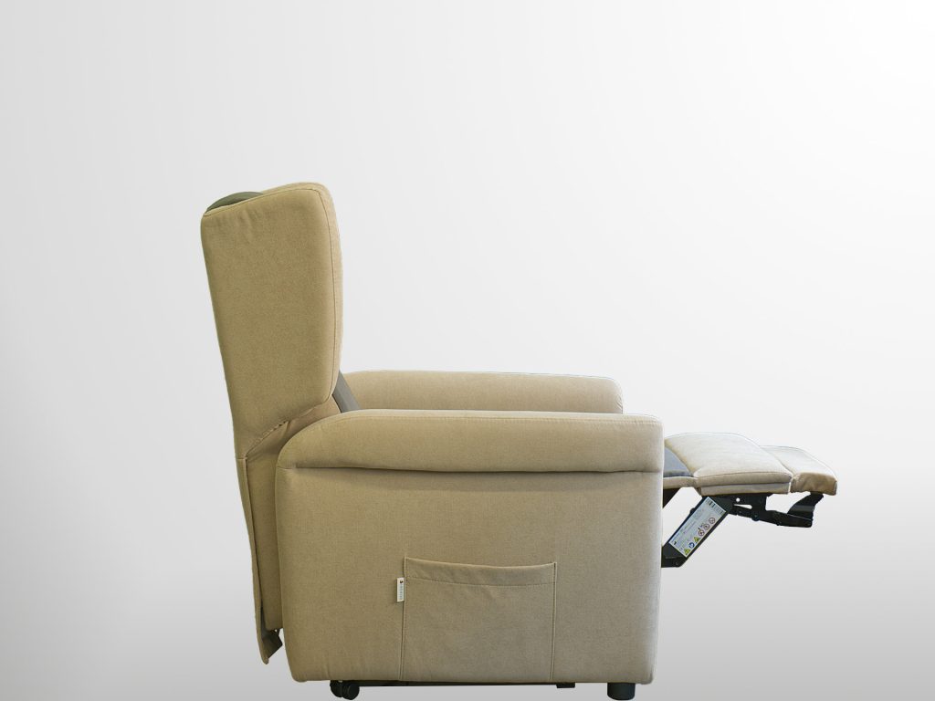 poltrona relax ventilata posizione tv schienale verticale