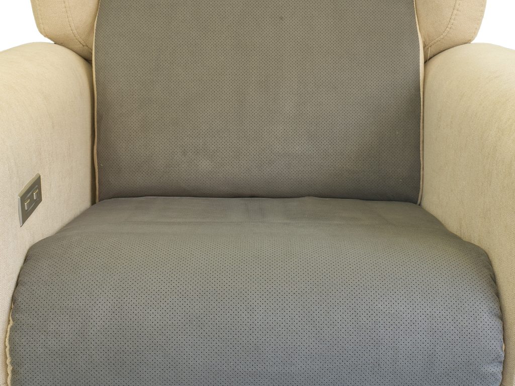 schienale è seduta poltrona relax ventilata con imbottiture speciali e tessuto specifico microforato