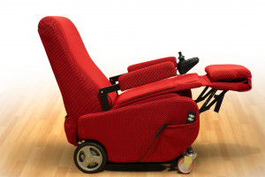 poltrona robotica posizione tv relax pediara alta