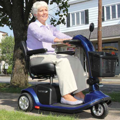 SCOOTER ELETTRICI PER ANZIANI E DISABILI PER USO QUOTIDIANO IN CITTA SCOOTER ELETTRICI PER ANZIANI E DISABILI PER USO QUOTIDIANO IN CITTA